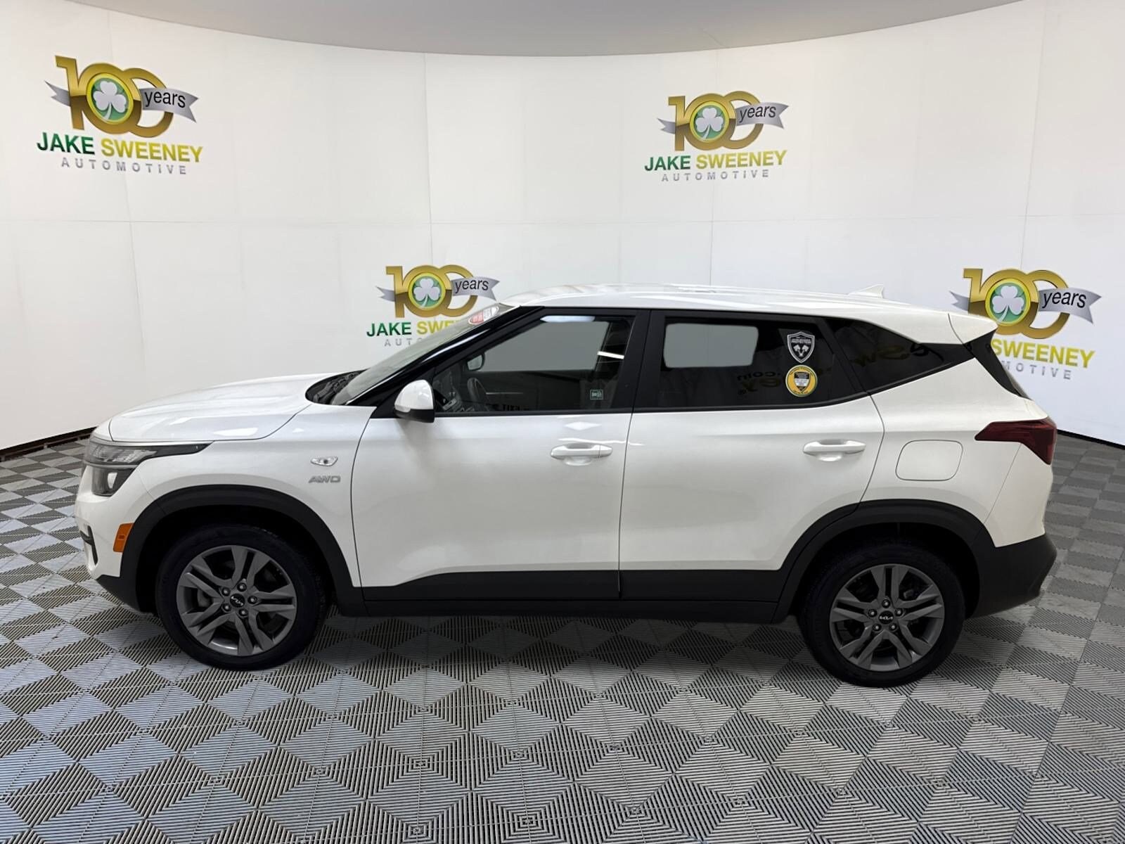 2022 Kia Seltos LX photo 4