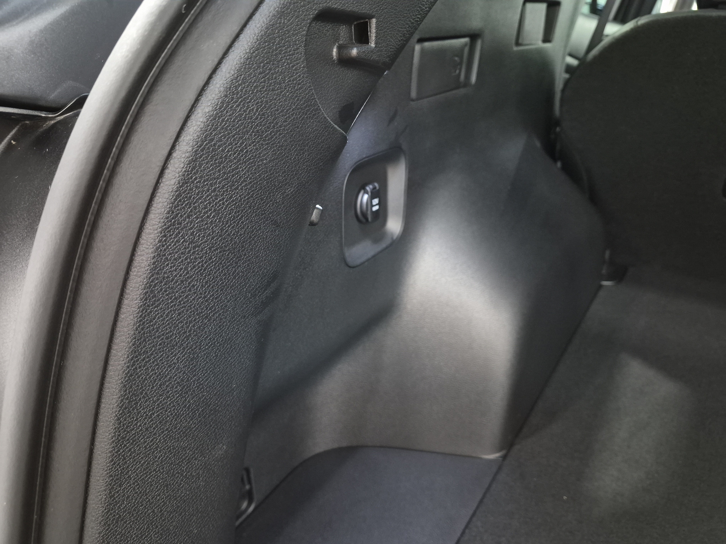 2025 Kia Sportage X-Line Prestige - Photo 29