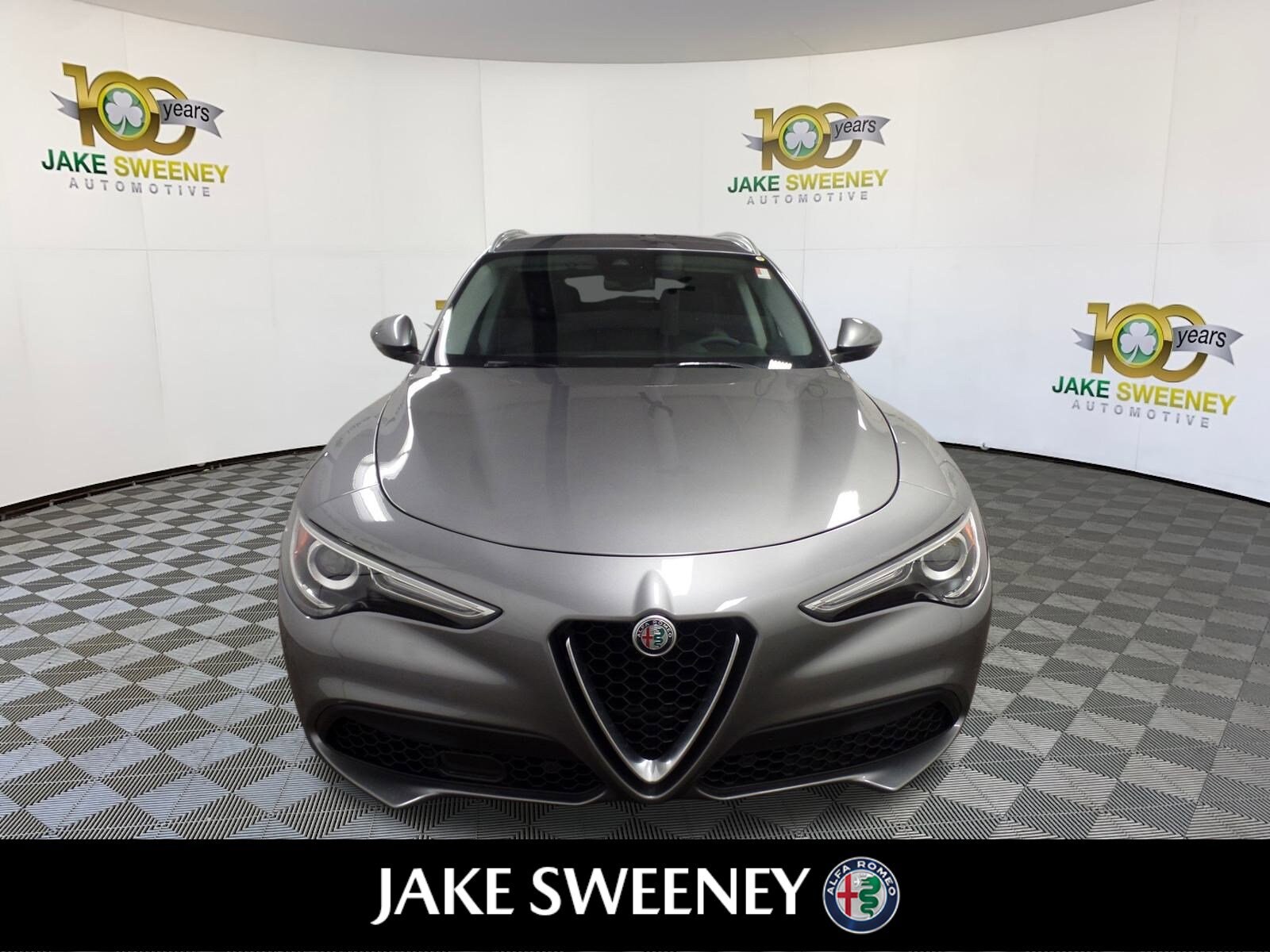2018 Alfa Romeo Stelvio Ti Q4 photo 2