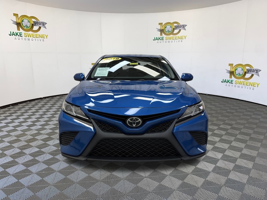 Used 2019 Toyota Camry SE L Auto