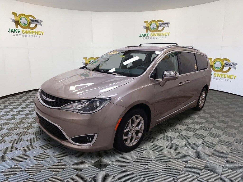 Used 2018 Chrysler Pacifica Limited Limited FWD