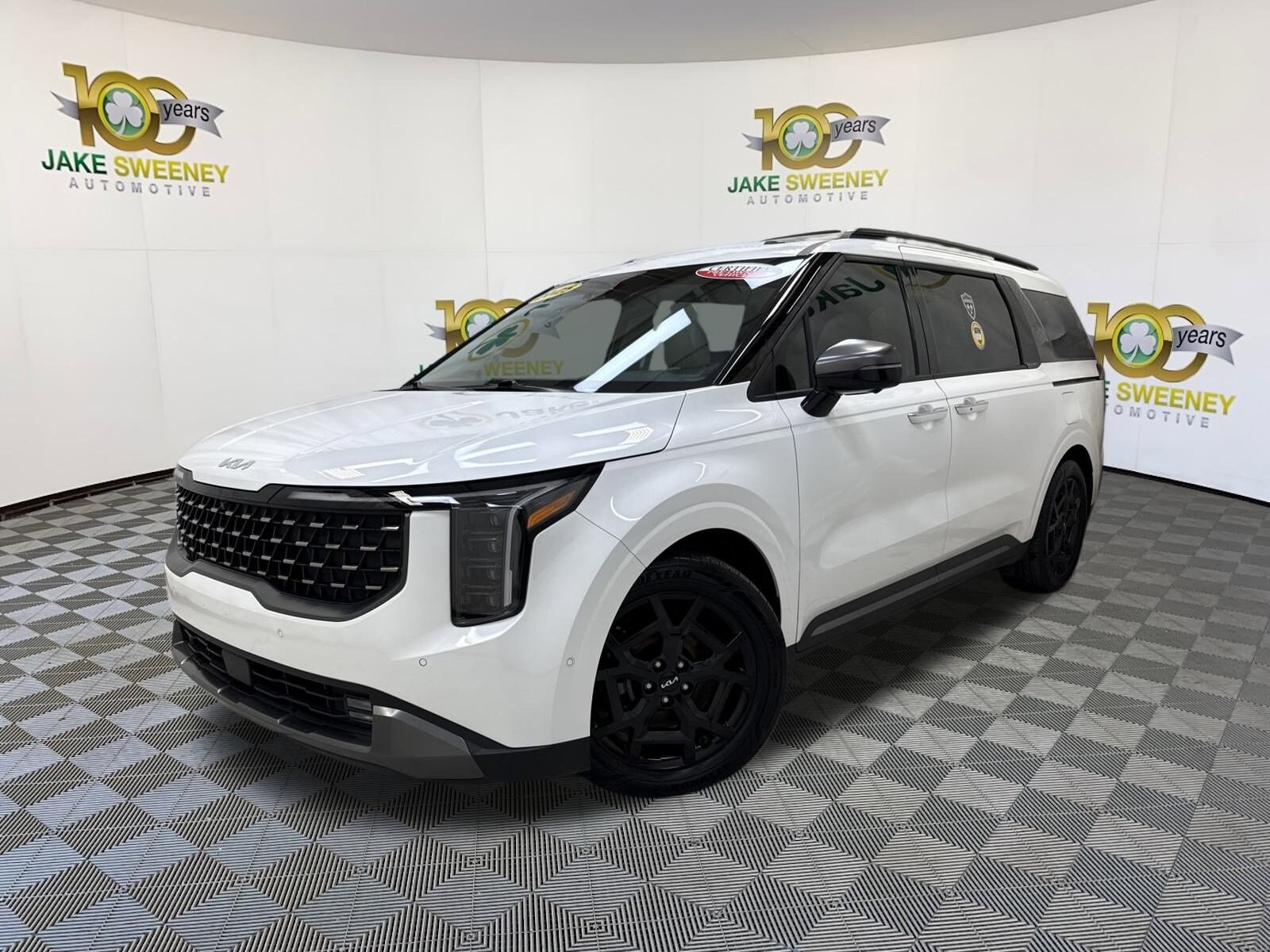 2025 Kia Carnival SX Prestige photo 3