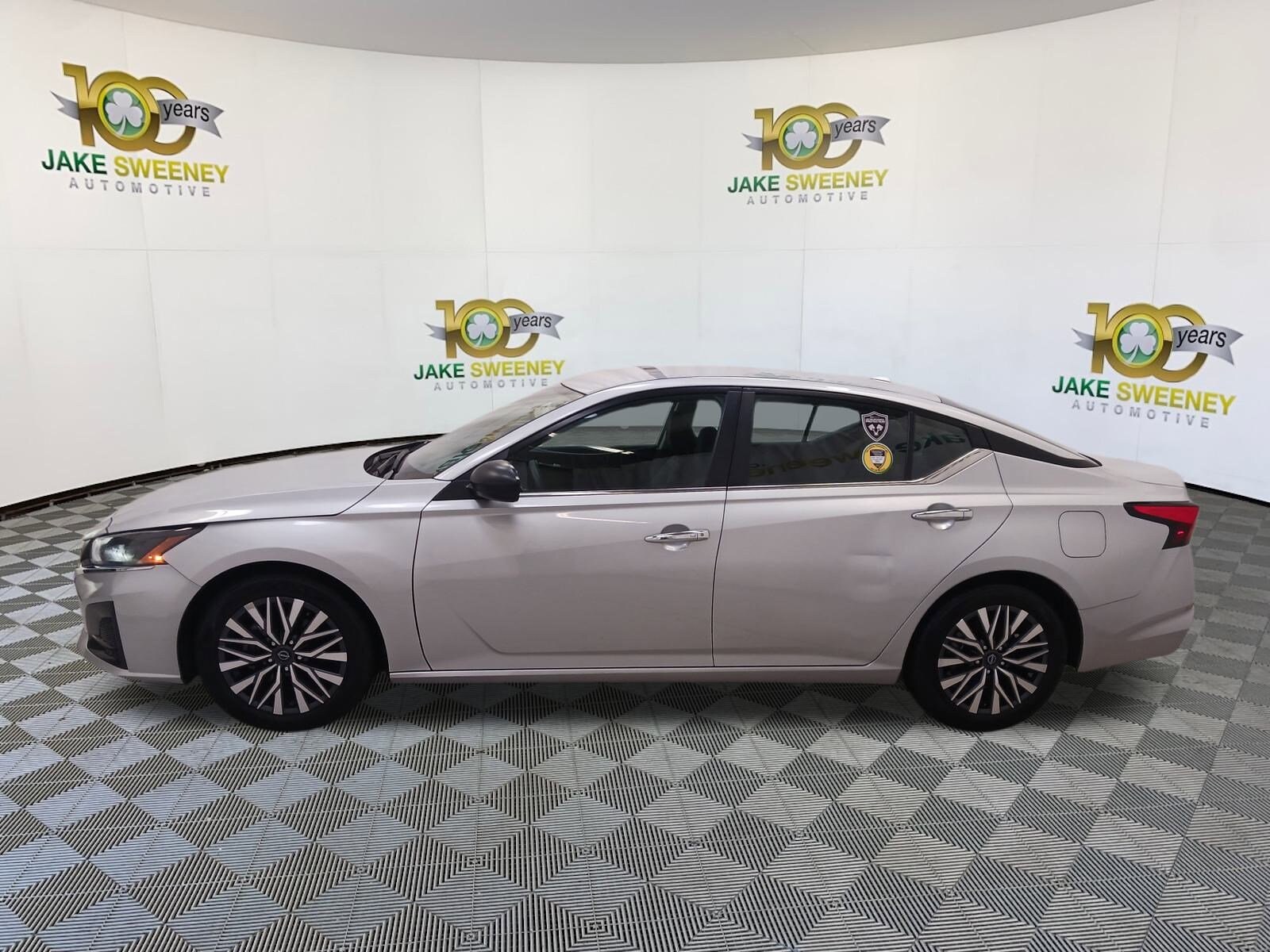 2024 Nissan Altima 2.5 SV photo 3