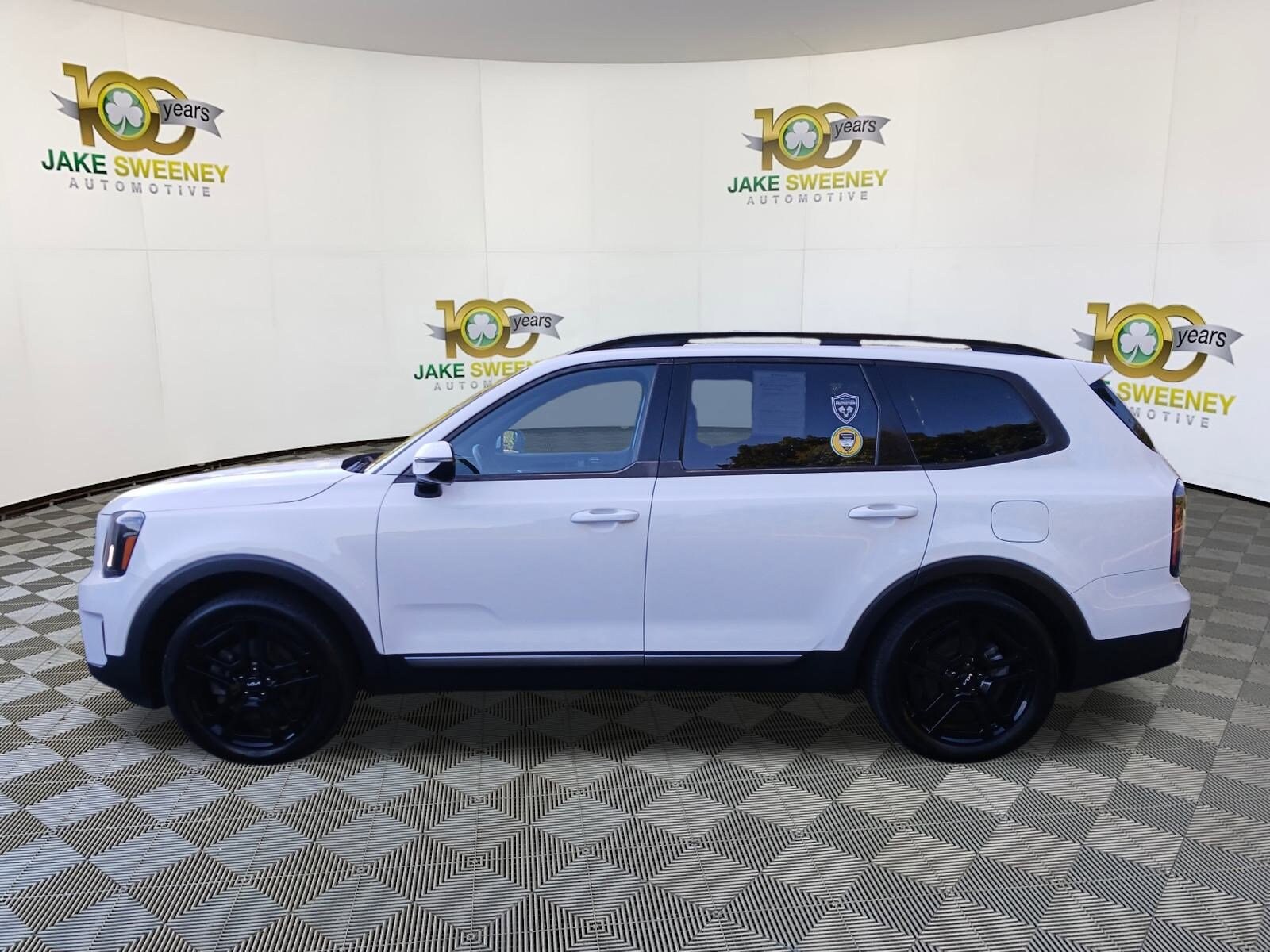 2023 Kia Telluride X-Line photo 4