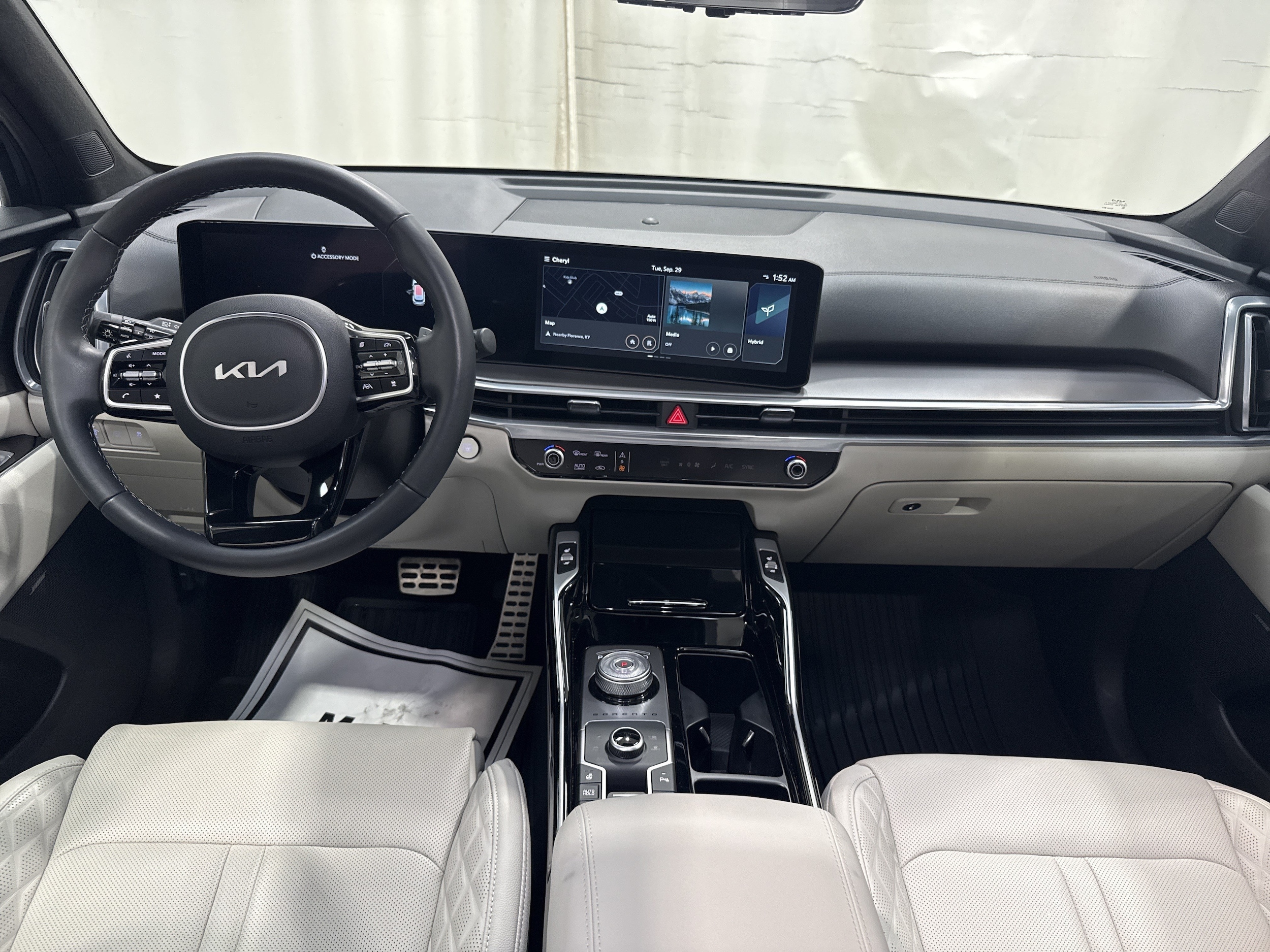 2025 Kia Sorento SX Prestige Hybrid - Photo 13