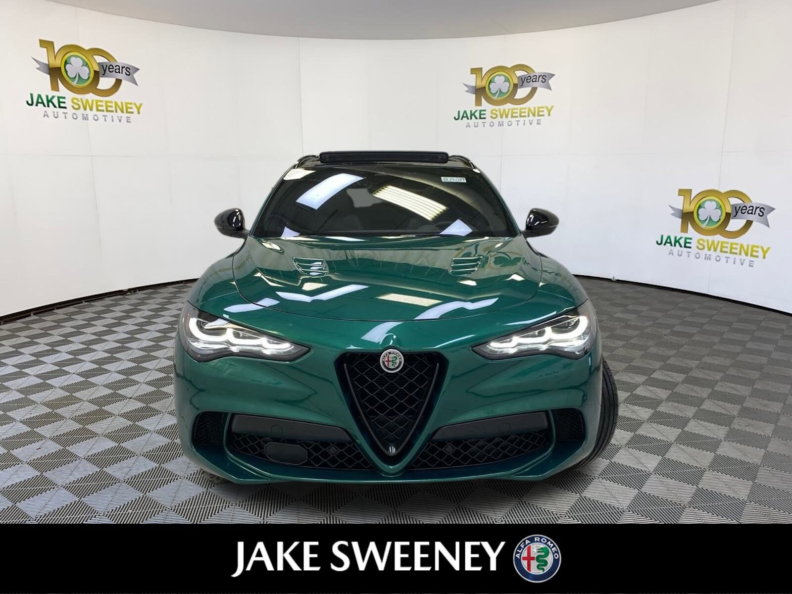 2024 Alfa Romeo Stelvio Quadrifoglio photo 3