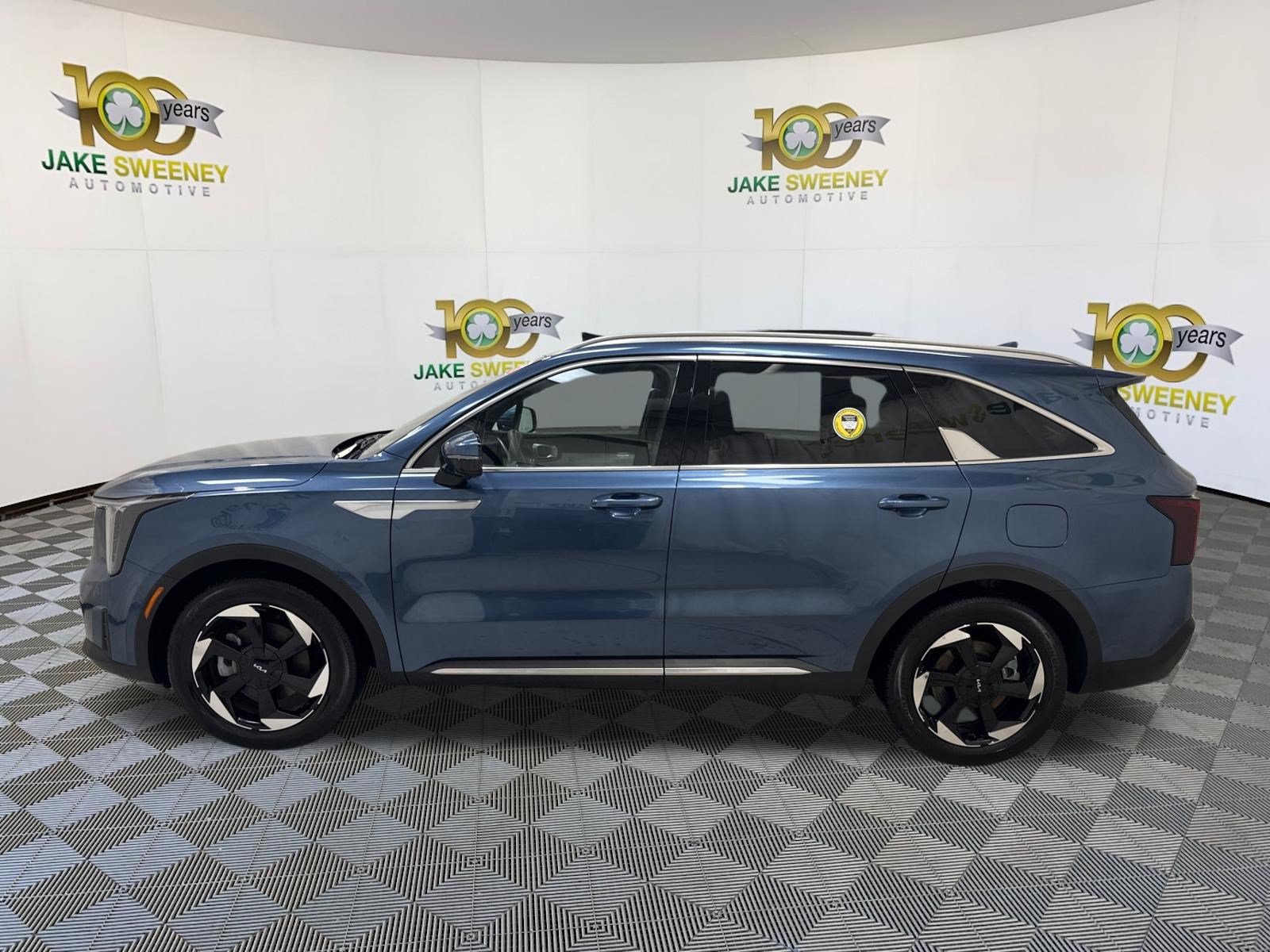 2025 Kia Sorento SX Prestige Hybrid - Photo 4