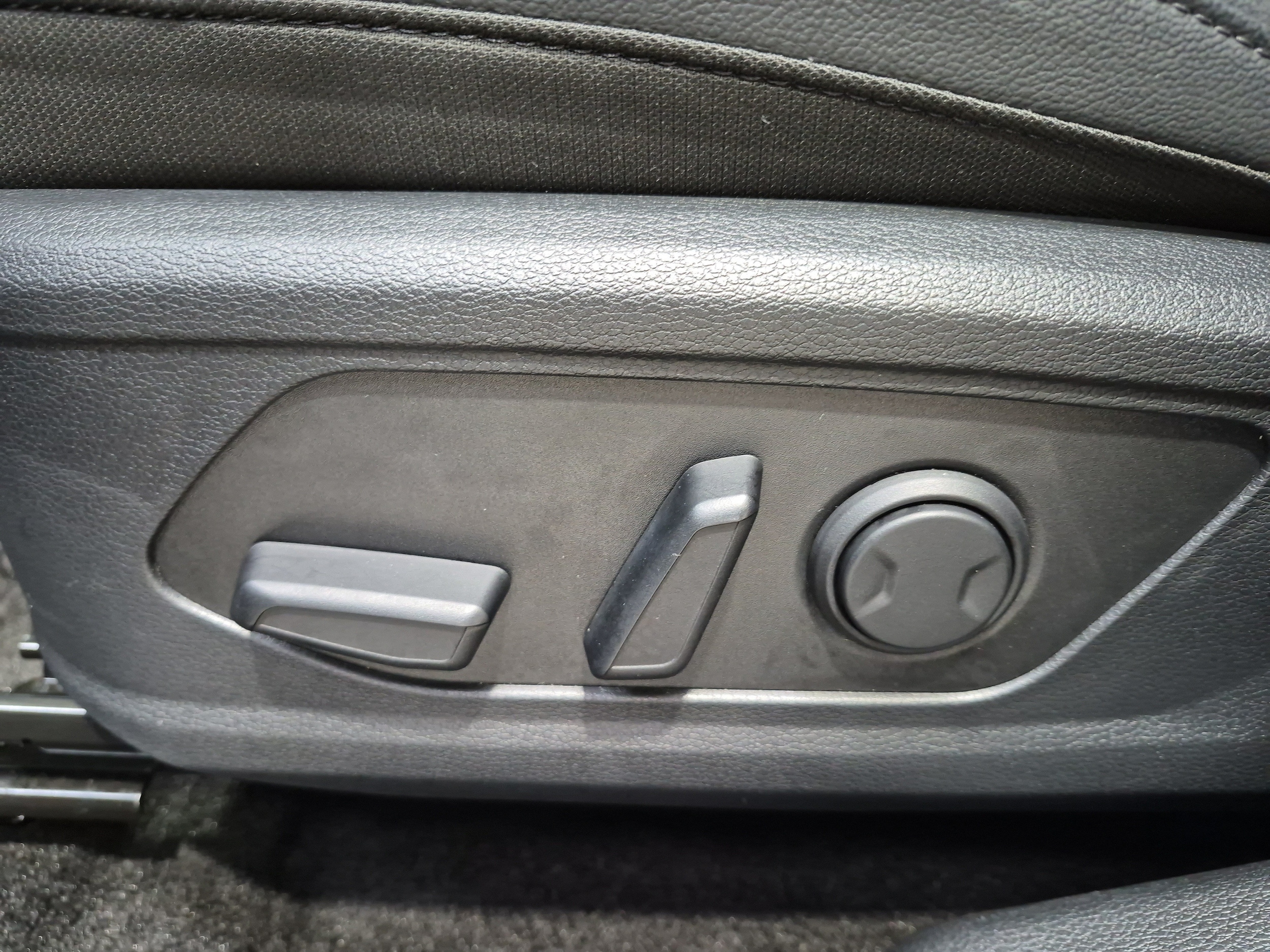 2025 Kia Sportage X-Line Prestige - Photo 24