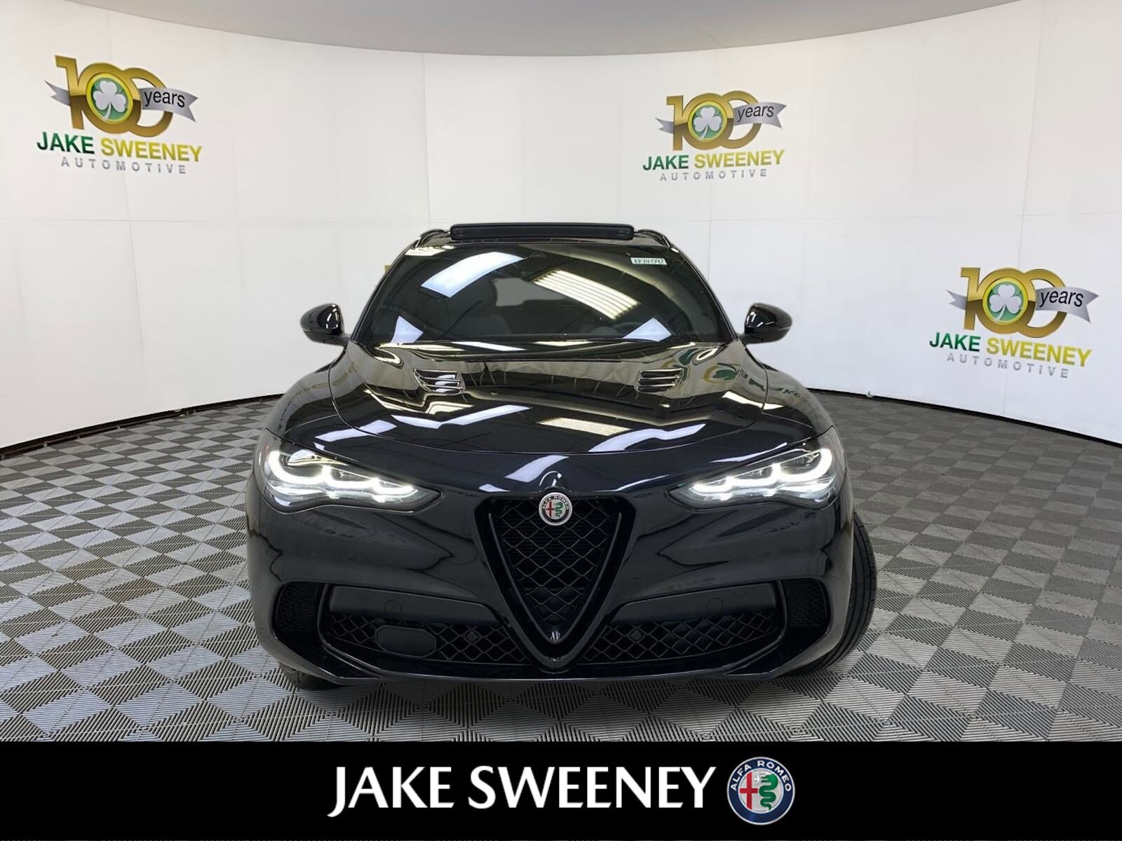 2024 Alfa Romeo Stelvio Quadrifoglio photo 3