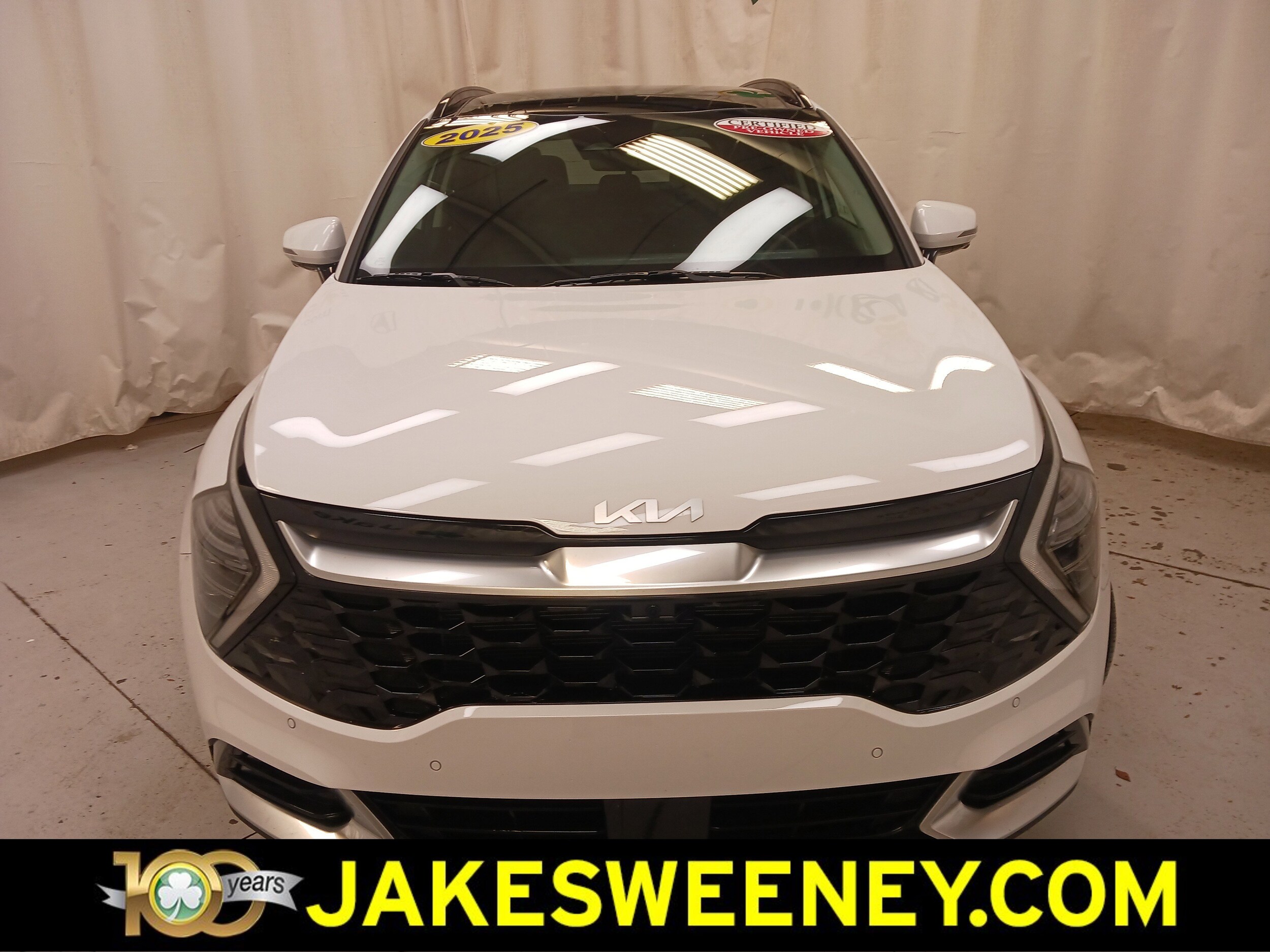 2025 Kia Sportage photo 2