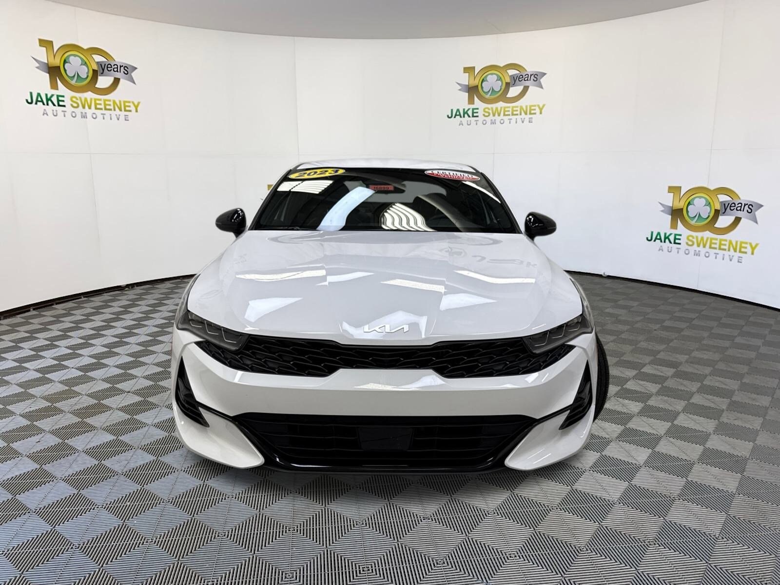 2023 Kia K5 GT-Line photo 2