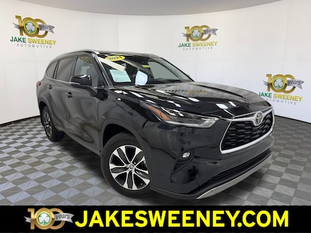 2021 Toyota Highlander XLE XLE AWD