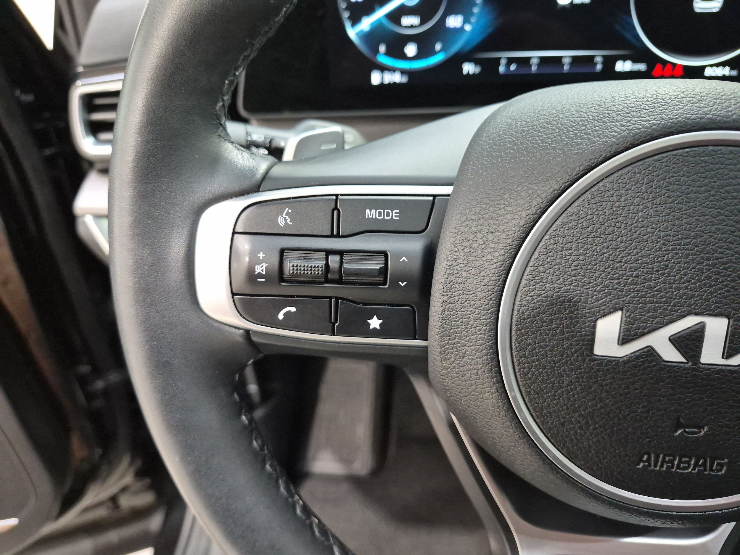 2025 Kia Sportage X-Line Prestige - Photo 14