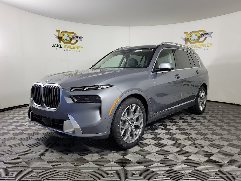 New 2026 BMW X7 xDrive40i SUV