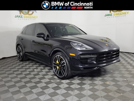 2022 Porsche Cayenne Turbo S E-Hybrid AWD SUV