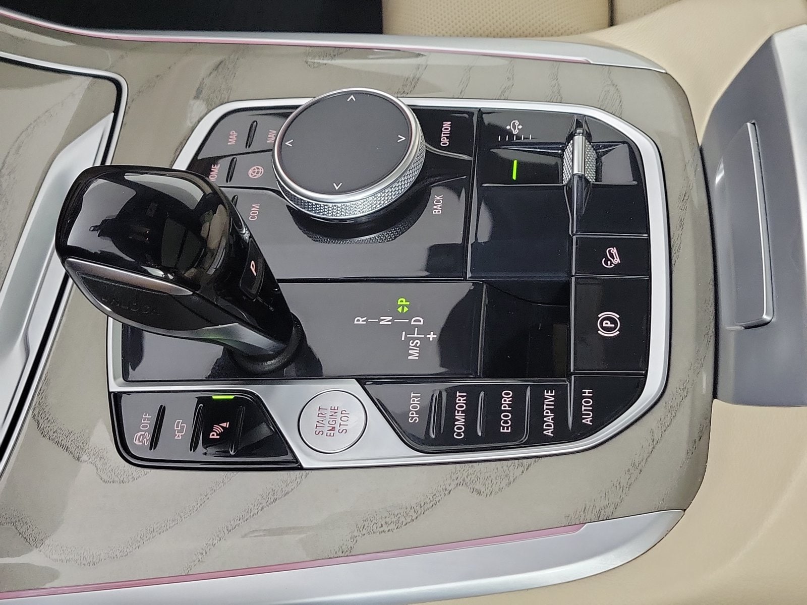 2022 BMW X7 40i - Photo 22