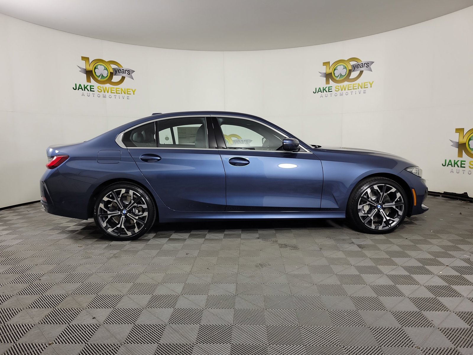 2026 BMW 3 Series 330i - Photo 8