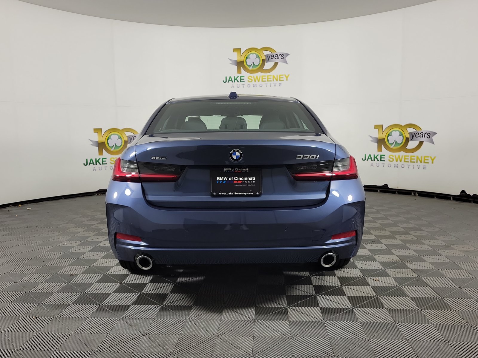 2026 BMW 3 Series 330i - Photo 6
