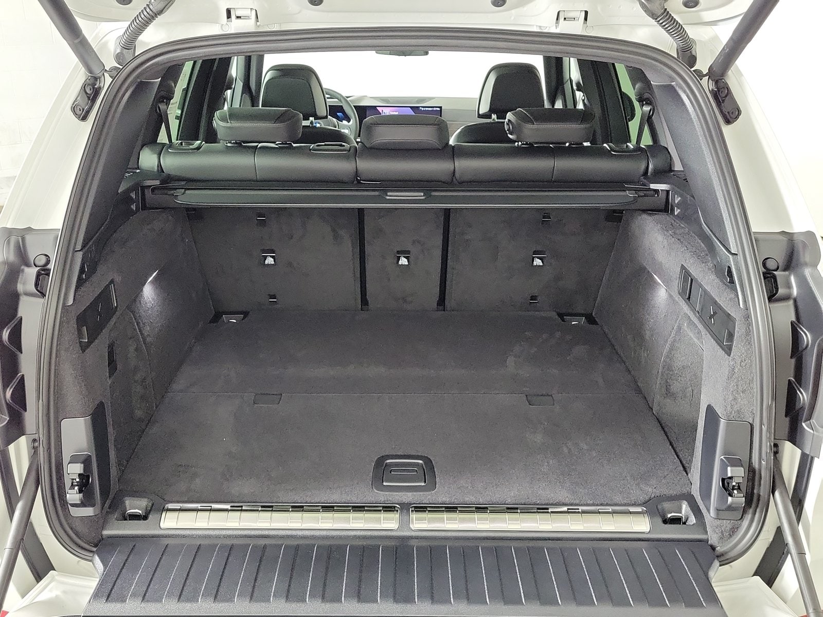 2026 BMW X5 50e - Photo 25