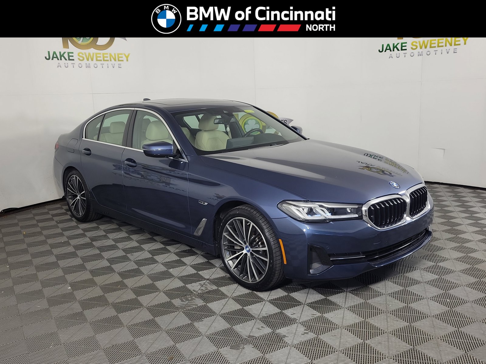 2023 BMW 5 Series 530e xDrive iPerformance Sedan's photo