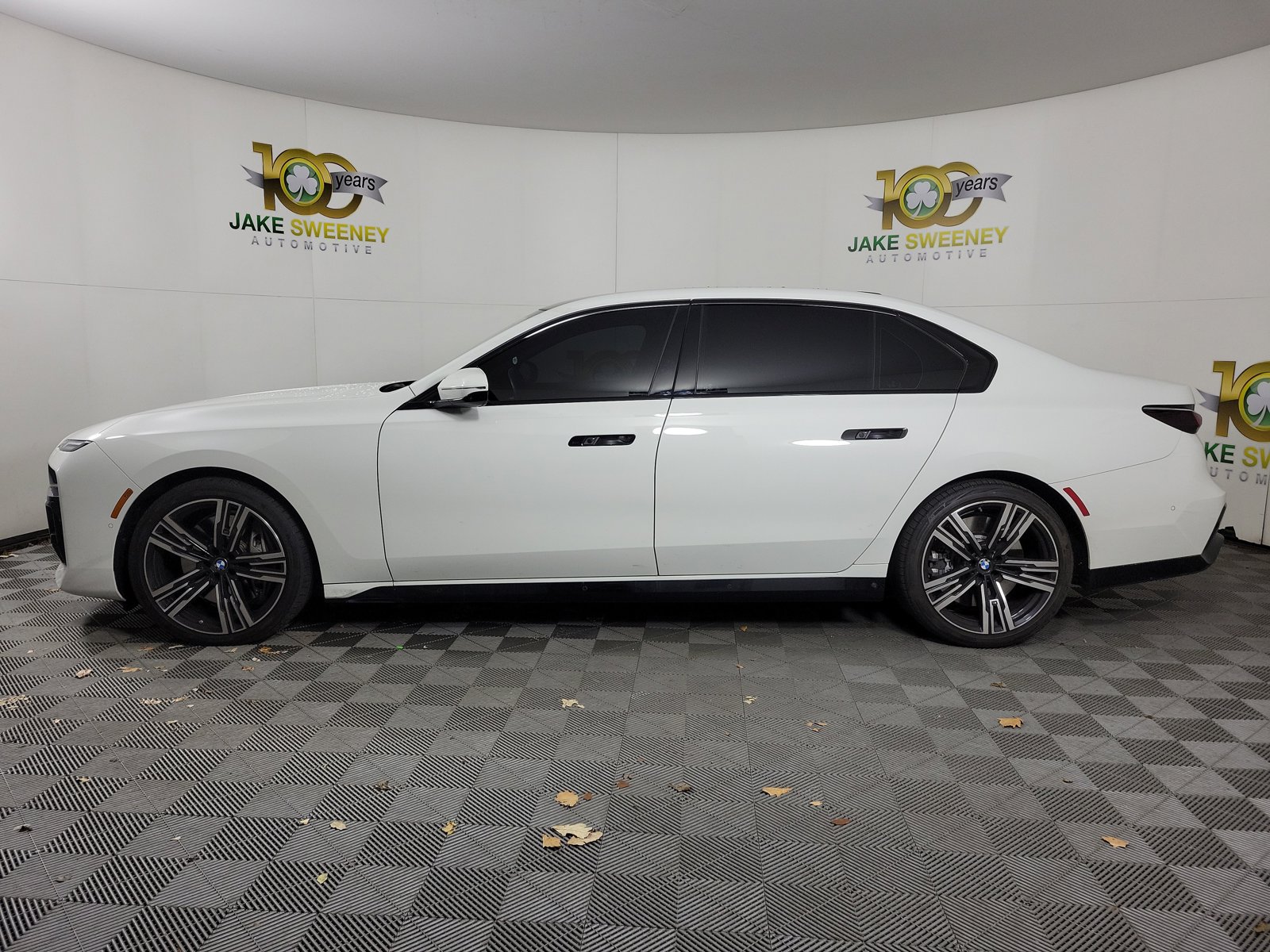 2023 Bmw 760i xDrive photo 2