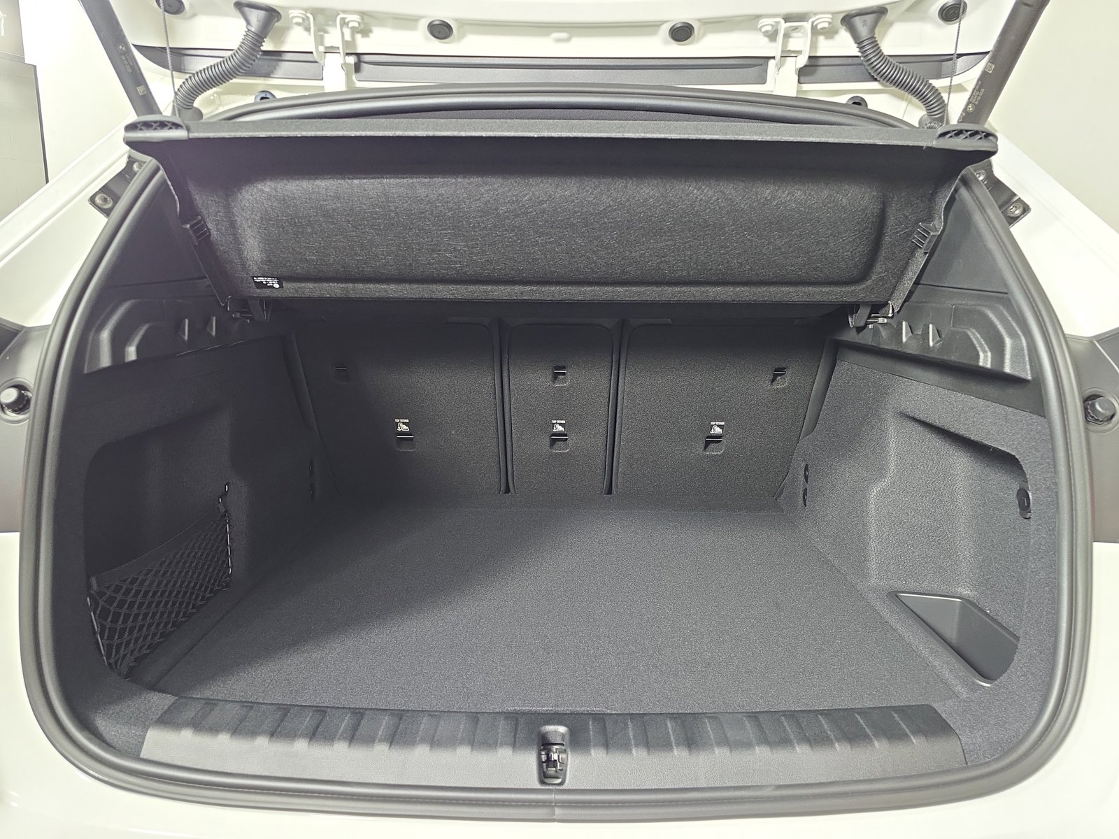 2026 BMW X1 M35i - Photo 26