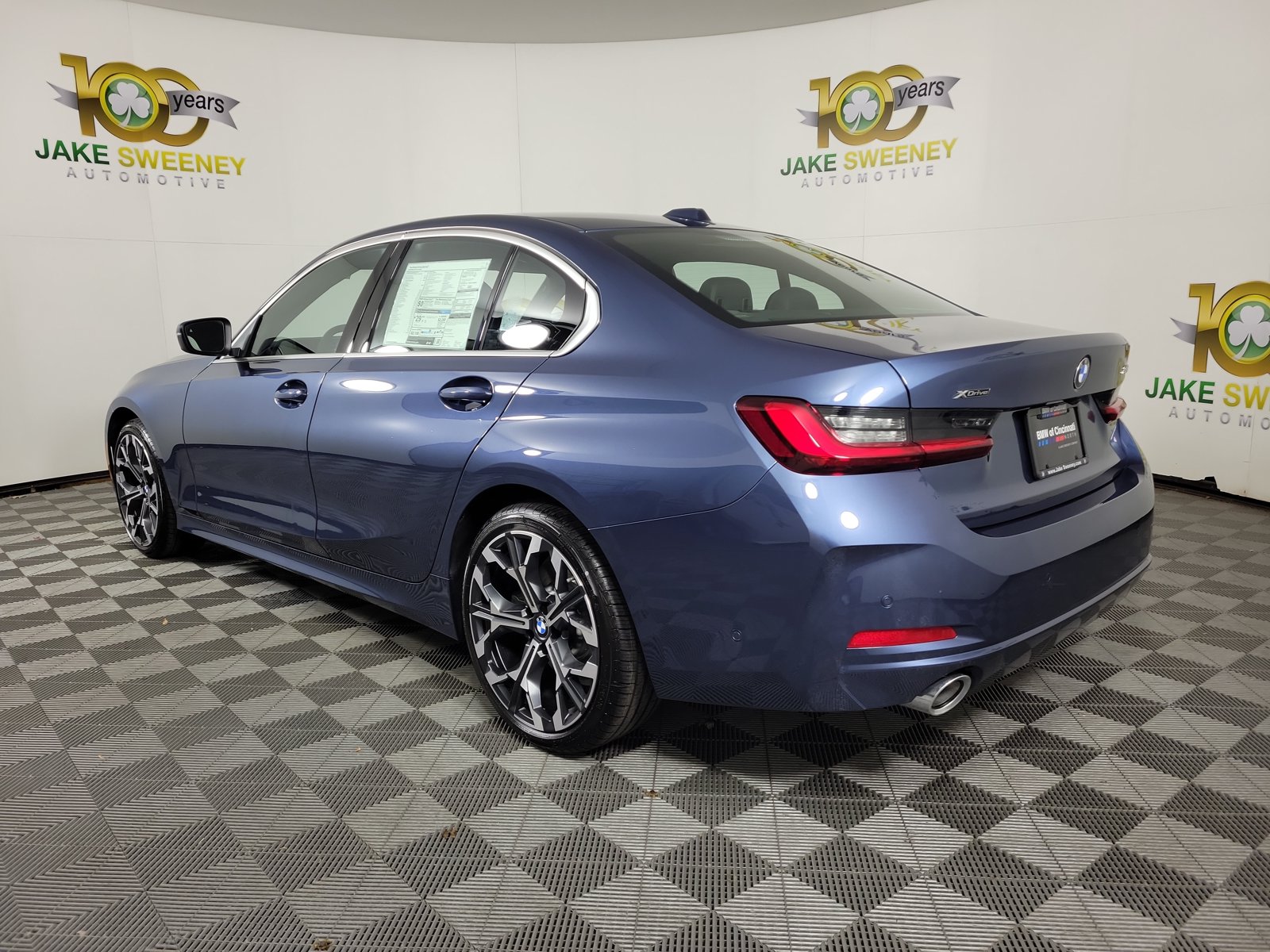2026 BMW 3 Series 330i - Photo 5