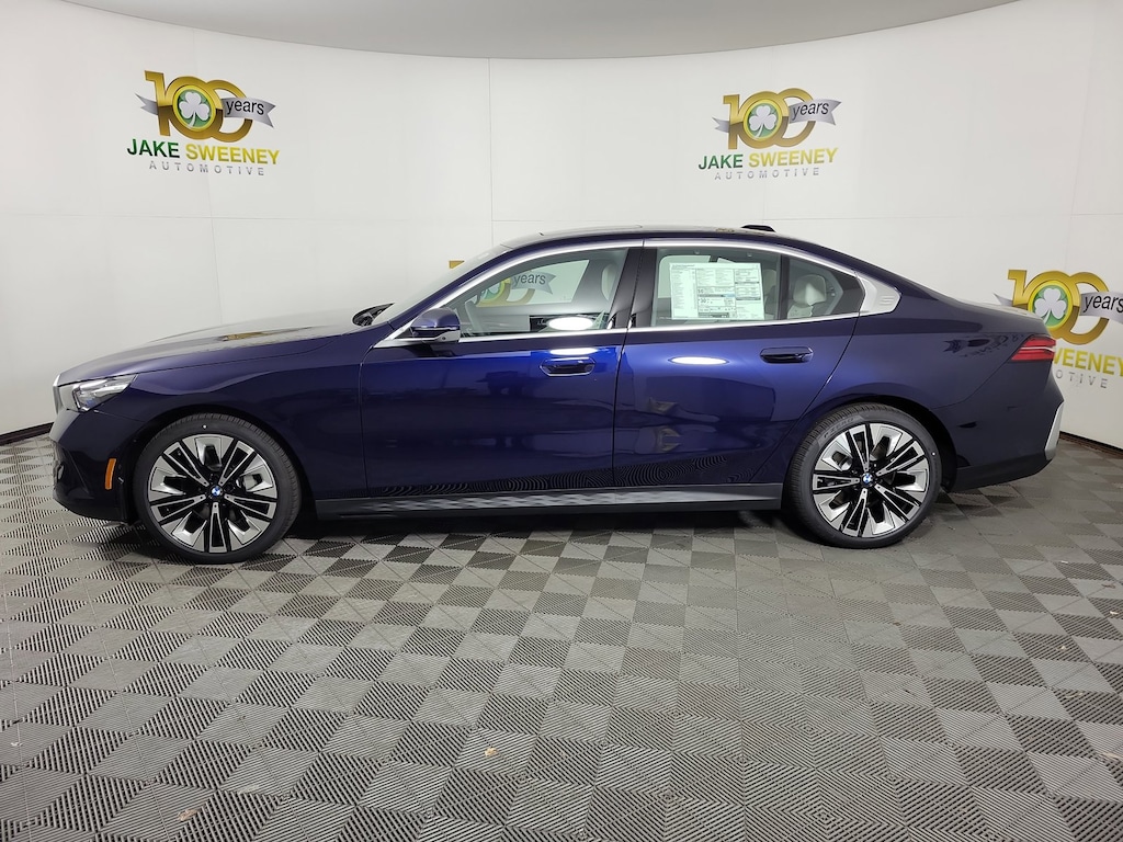 New 2026 BMW 5 Series 530i xDrive Sedan