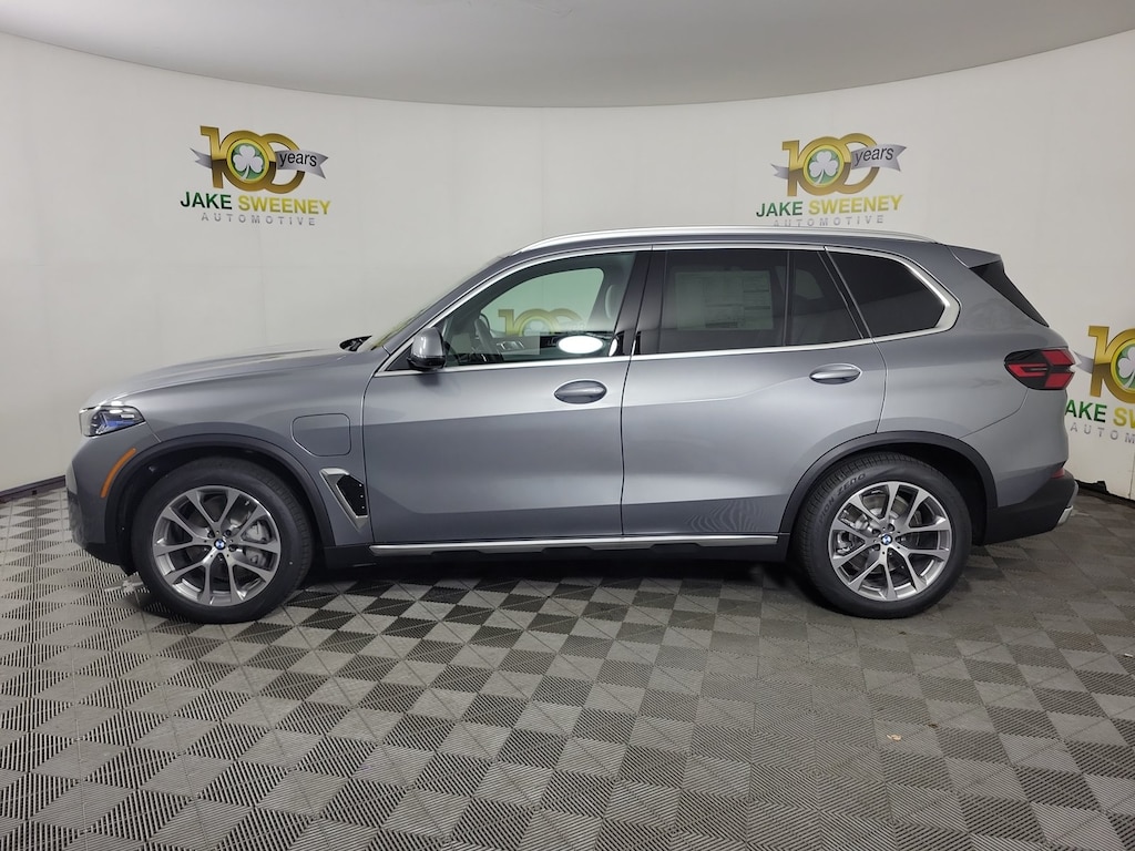 New 2026 BMW X5 xDrive50e SUV