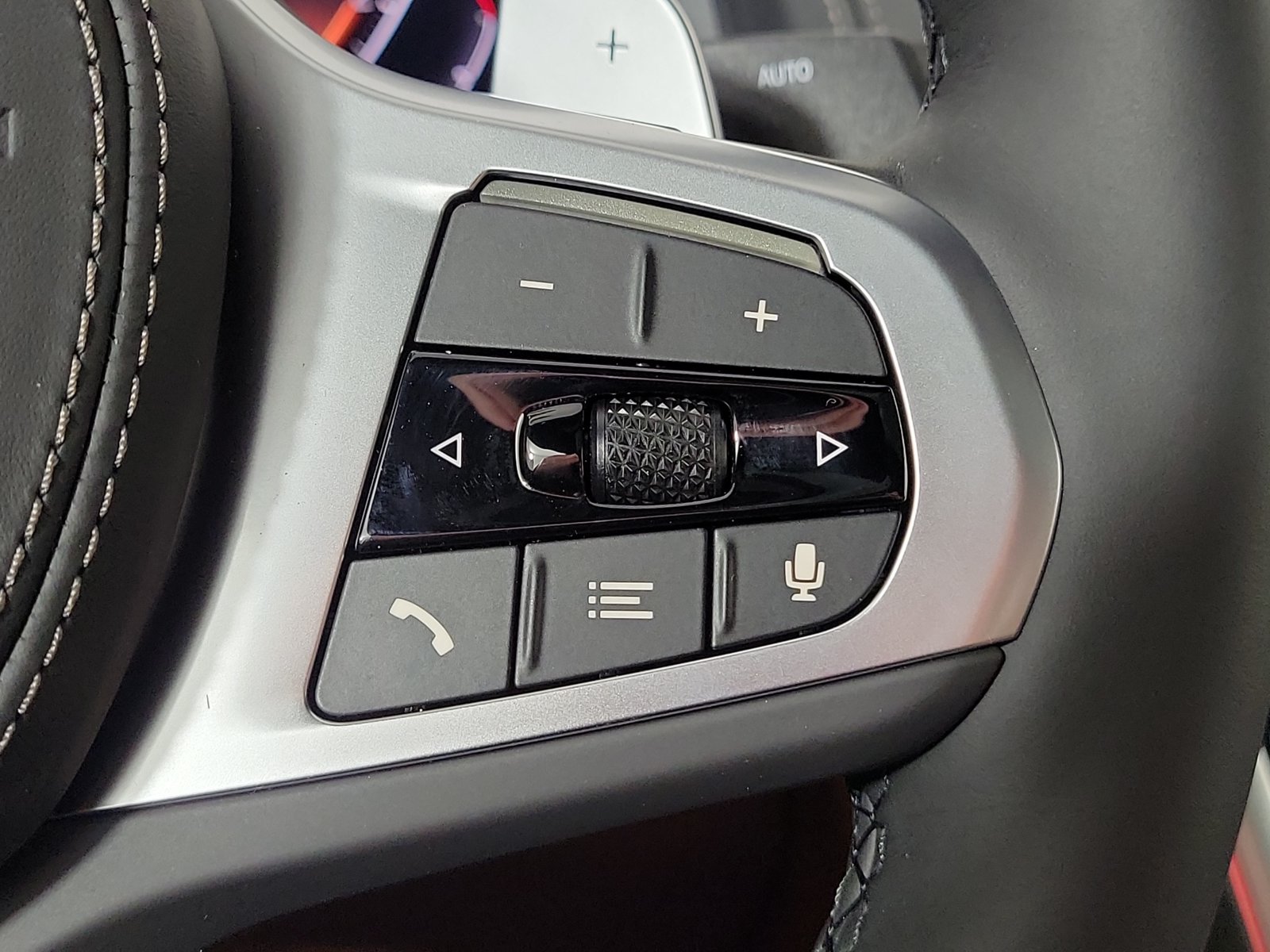 2026 BMW 8 Series 840i - Photo 14
