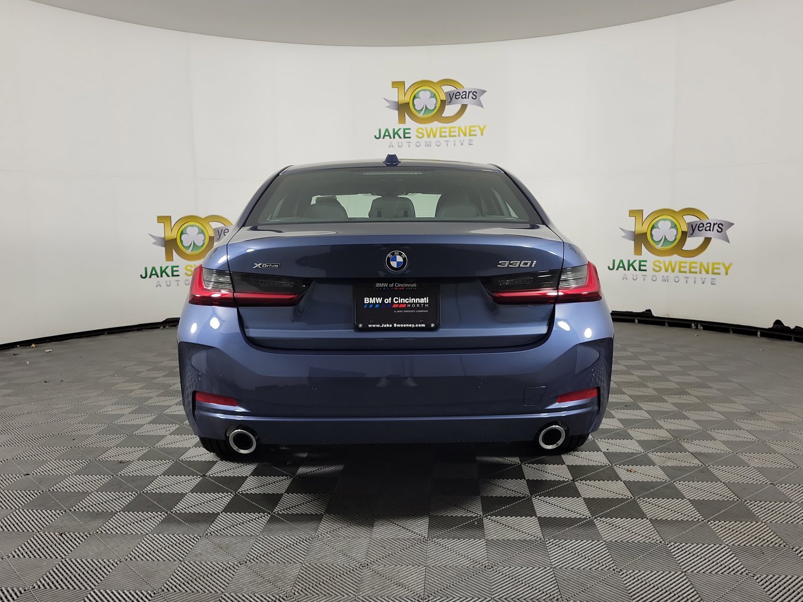 2026 BMW 3 Series 330i - Photo 6