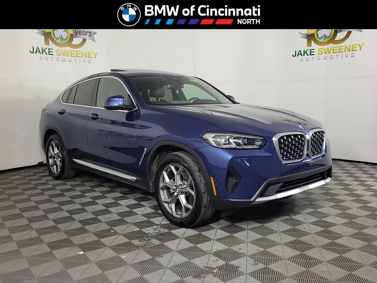 2023 BMW X4 30i's photo