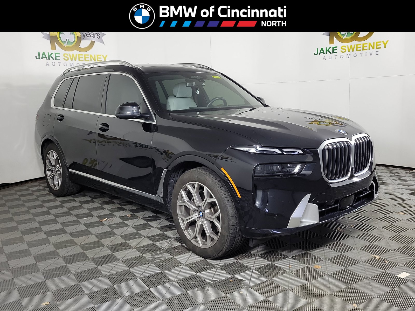 2024 BMW X7 40i's photo