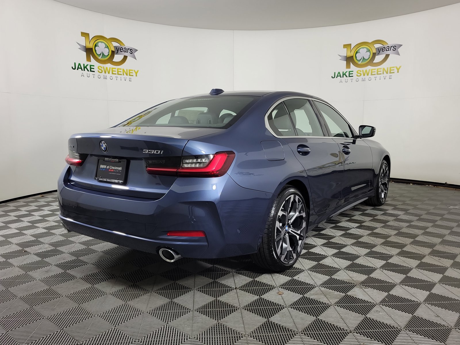 2026 BMW 3 Series 330i - Photo 7