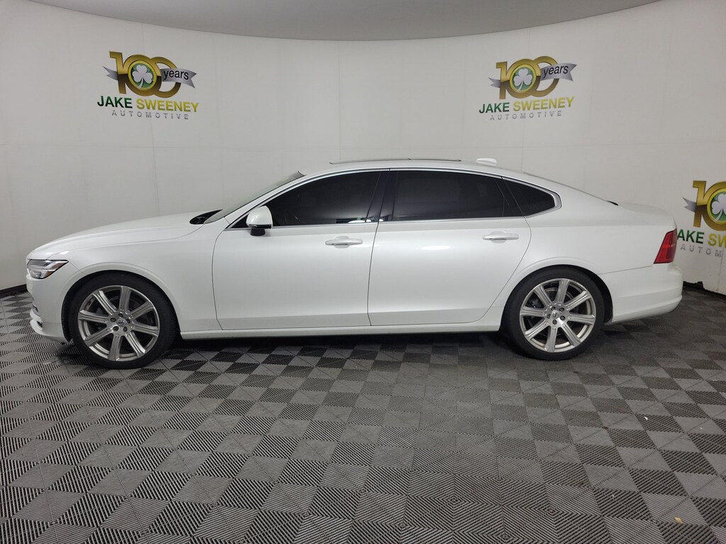 Used 2018 Volvo S90 T5 AWD Momentum Sedan