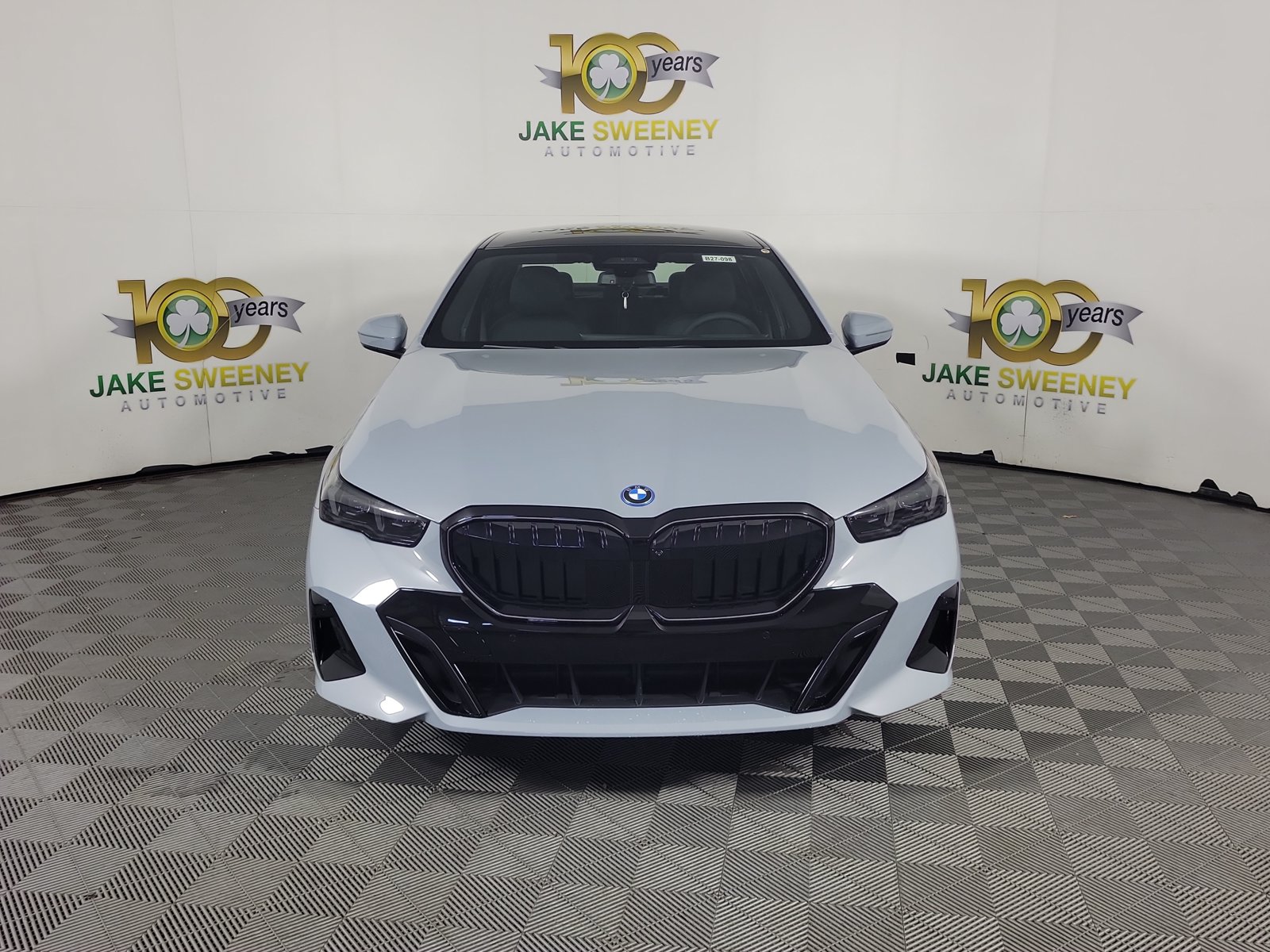 New 2027 BMW 5 Series 550e xDrive Sedan