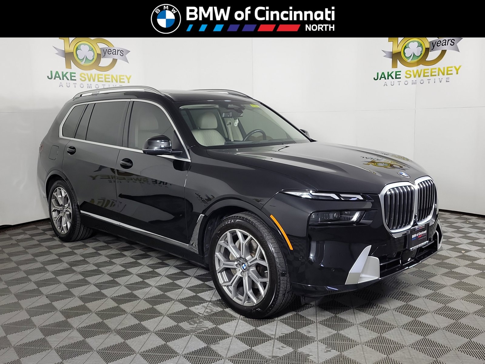 2023 BMW X7