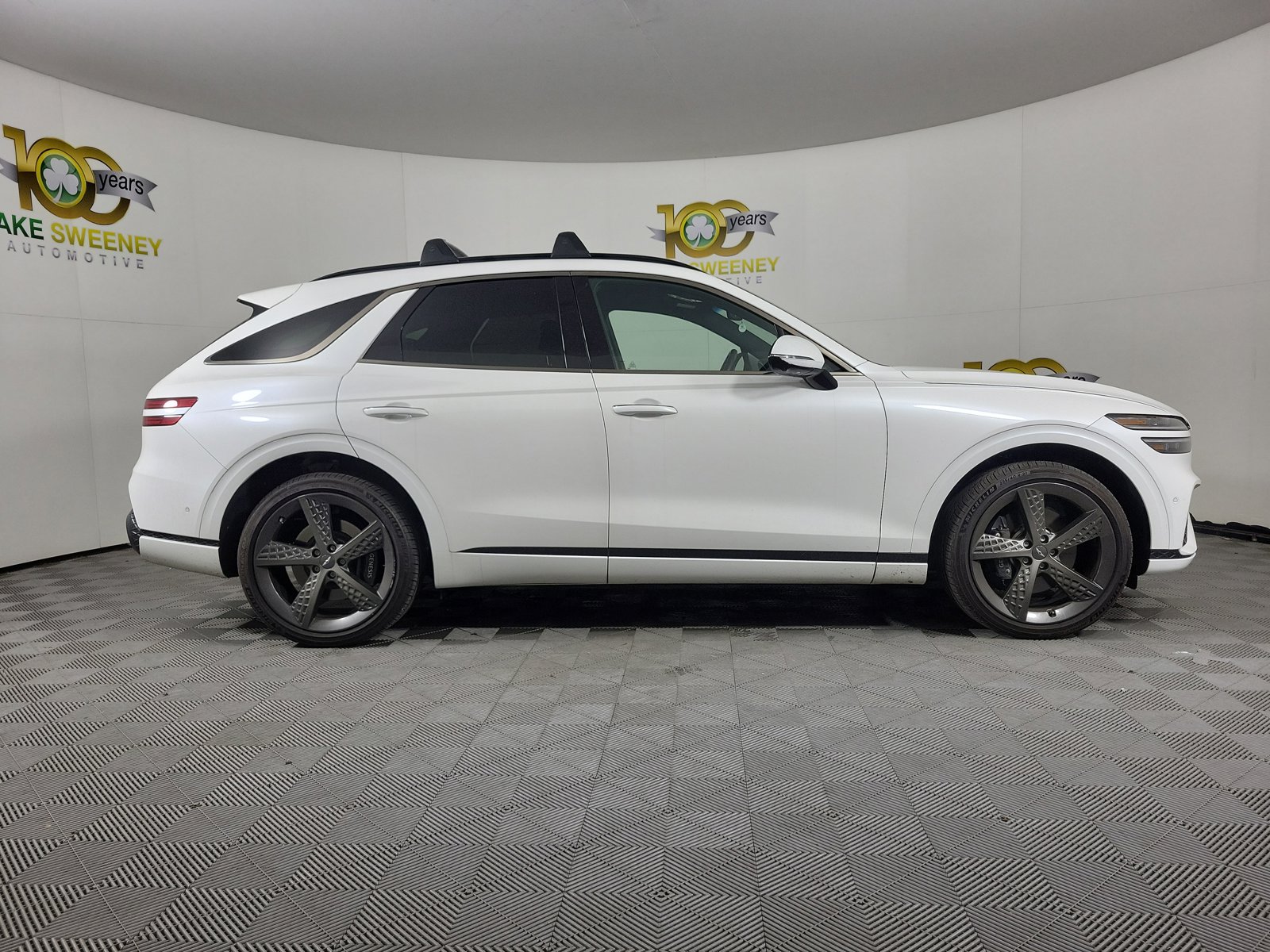 2023 Genesis GV70 2.5T photo 2