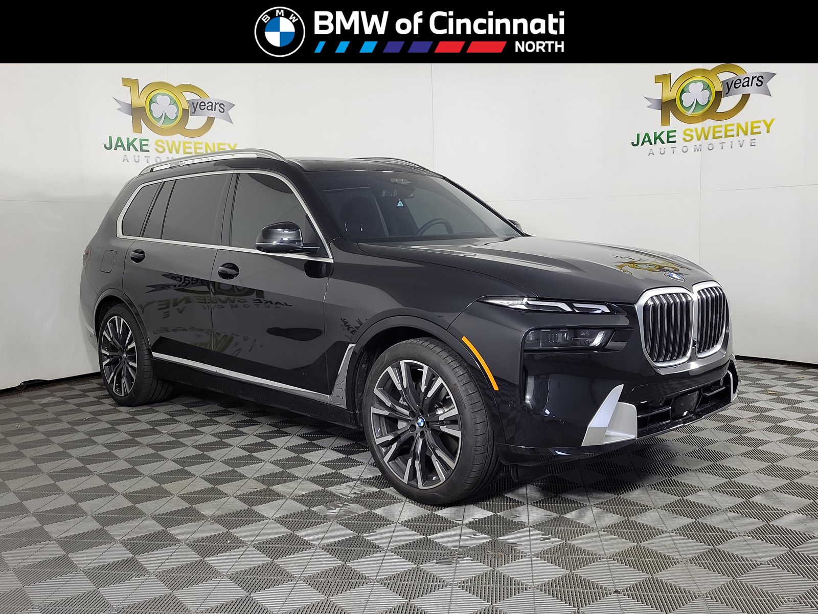 2025 BMW X7 40i's photo