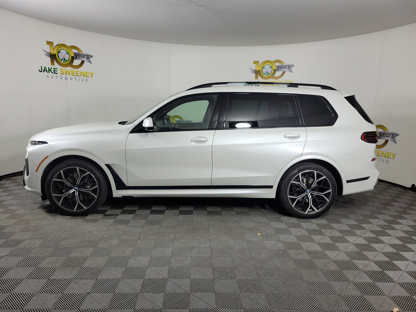 2024 Bmw X7 xDrive40i photo 2