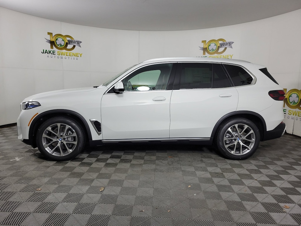 New 2026 BMW X5 xDrive40i SUV