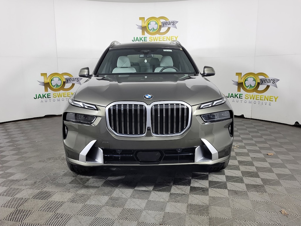 New 2026 BMW X7 xDrive40i SUV