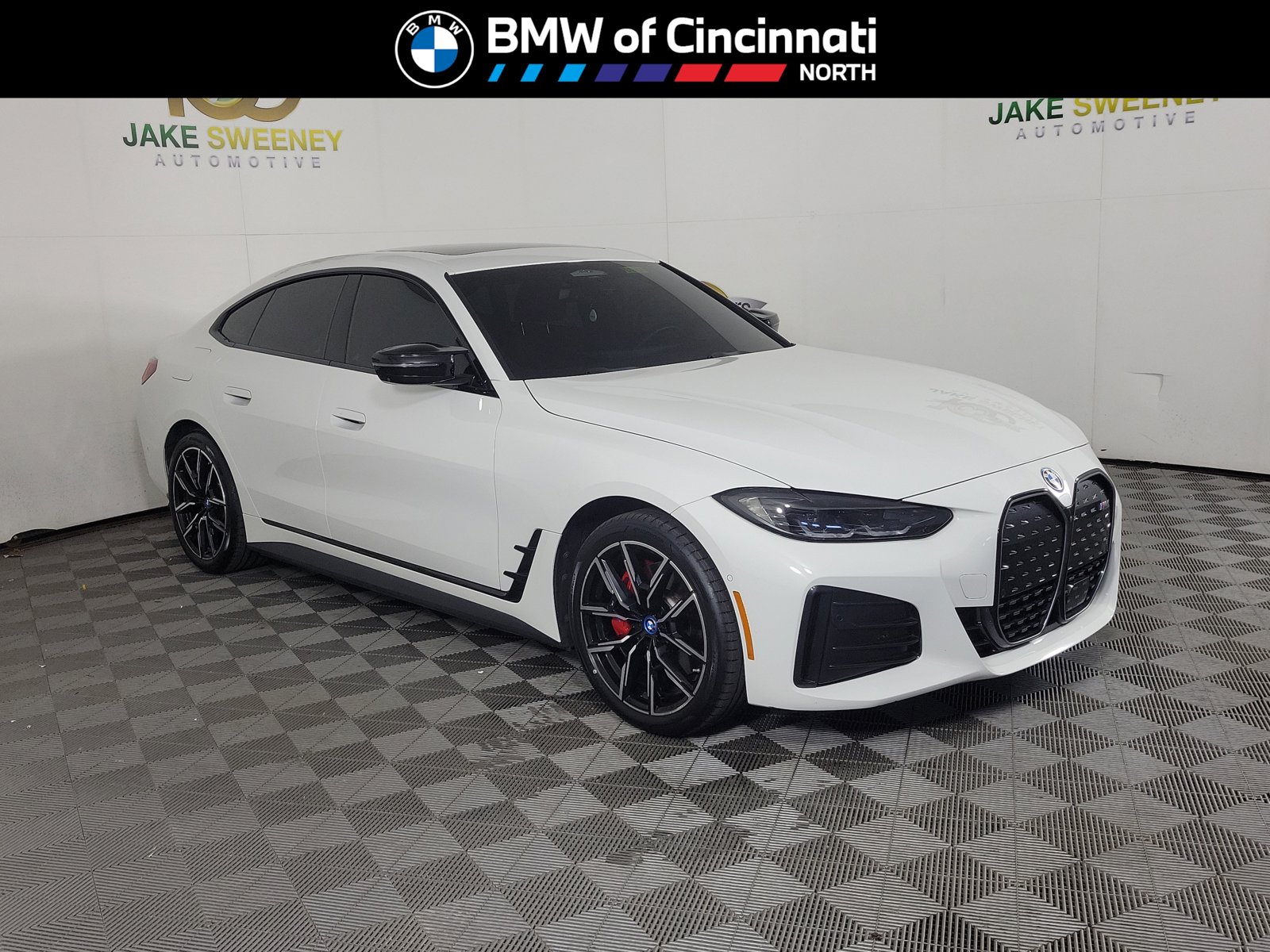 2024 BMW i4 M50's photo