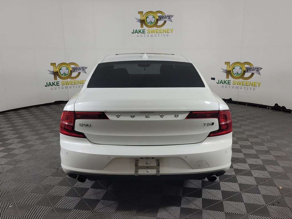 Used 2018 Volvo S90 T5 AWD Momentum Sedan