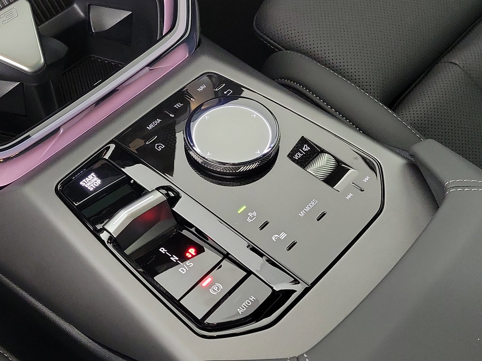 2026 BMW X3 30 - Photo 22