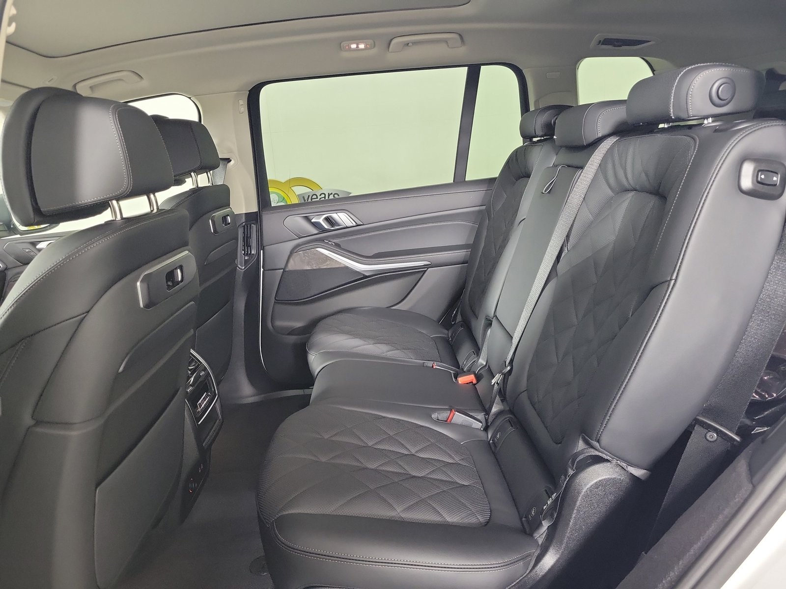 2026 BMW X7 40i - Photo 10