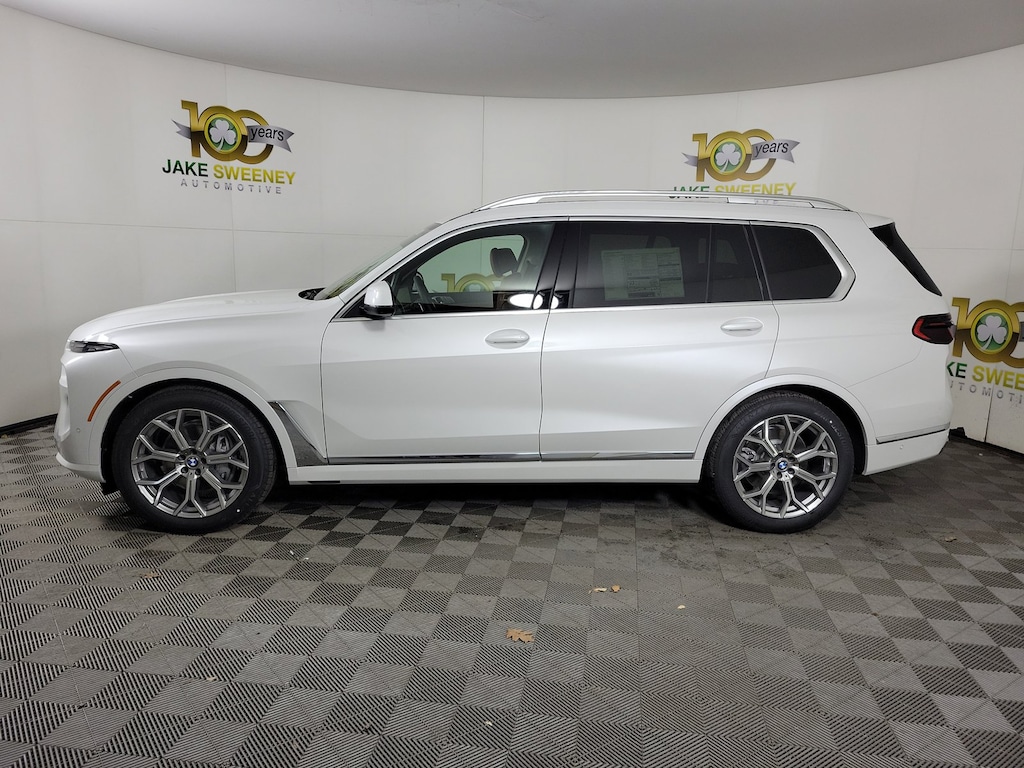 New 2026 BMW X7 xDrive40i SUV