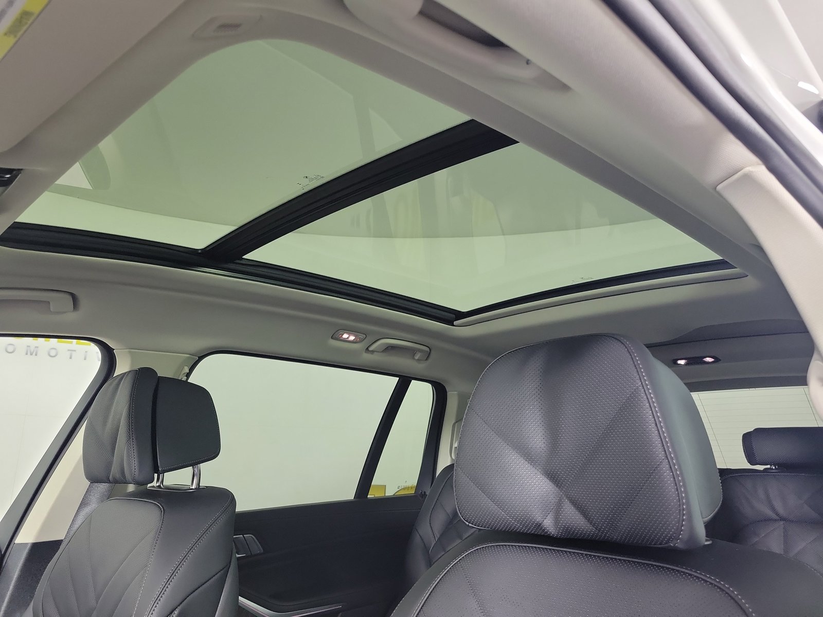 2026 BMW X7 40i - Photo 20