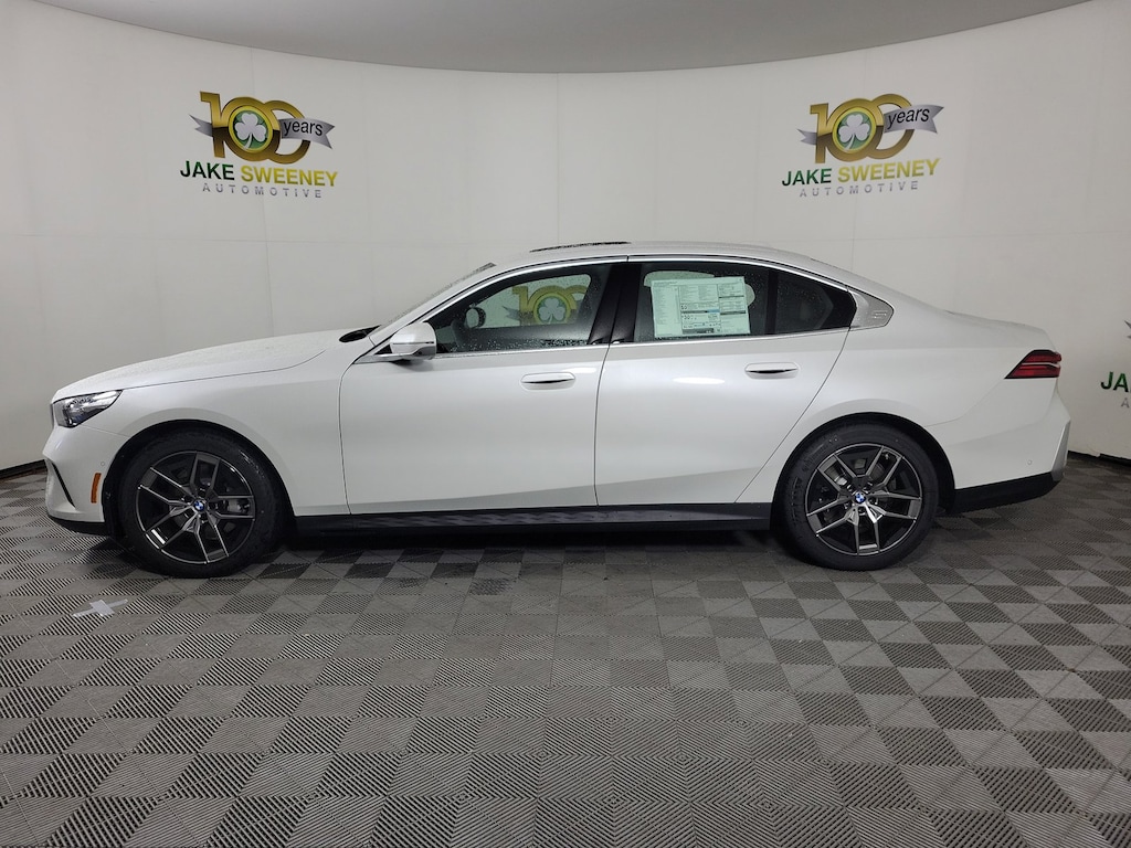 New 2026 BMW 5 Series 530i xDrive Sedan
