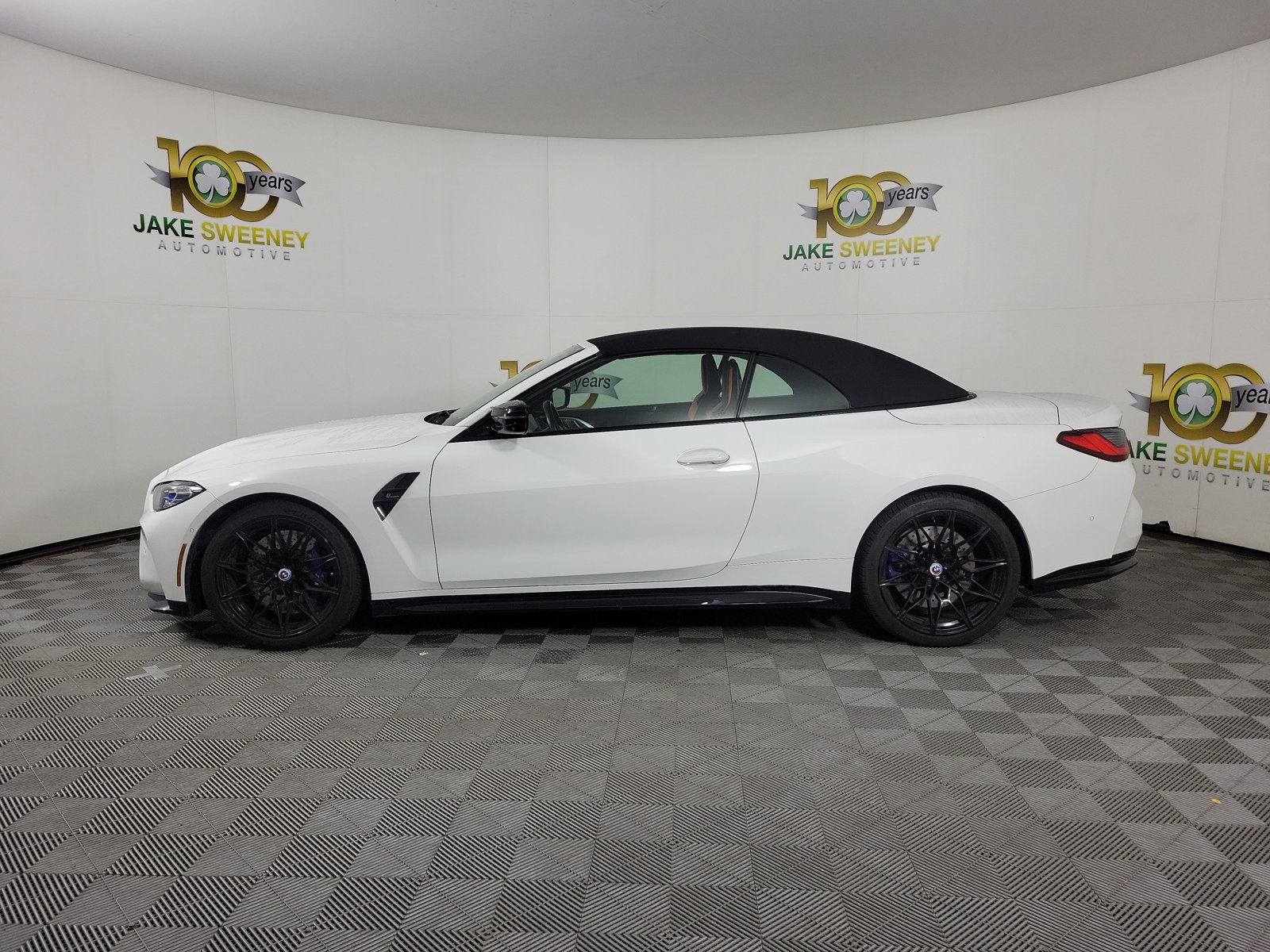 2023 Bmw M4 Competition xDrive Convertible photo 2
